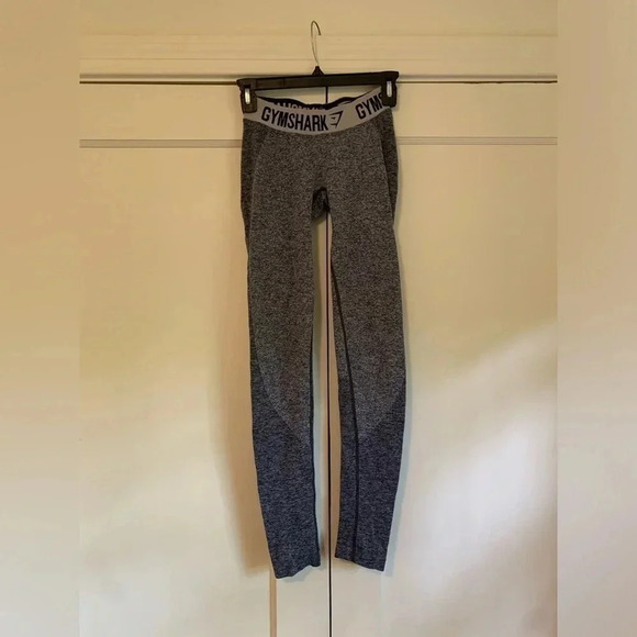 Gym Shark - XS Gray DRY Leggings - Picture 1 of 6